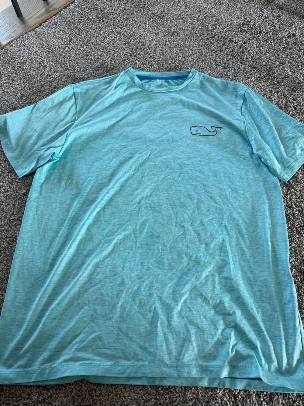 Vineyard Vines Athletic Men’s Aqua Blue Short-Sleeve Whale Tee